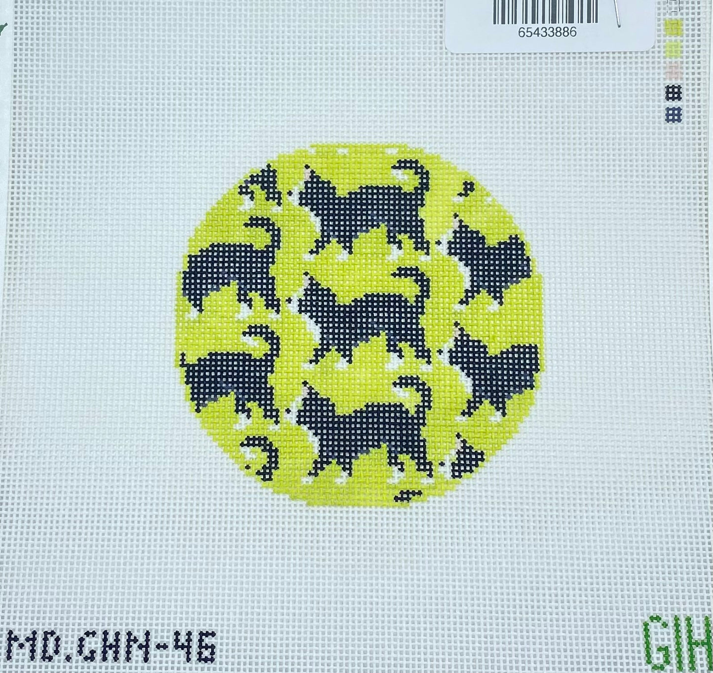 Black & White Cat Round