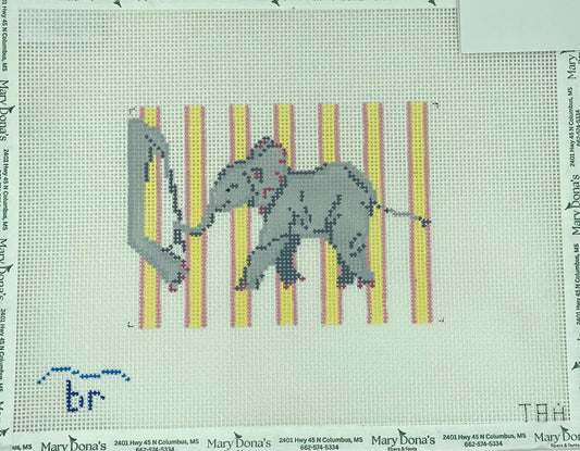 Hang On, Baby Elephant! (13 mesh)