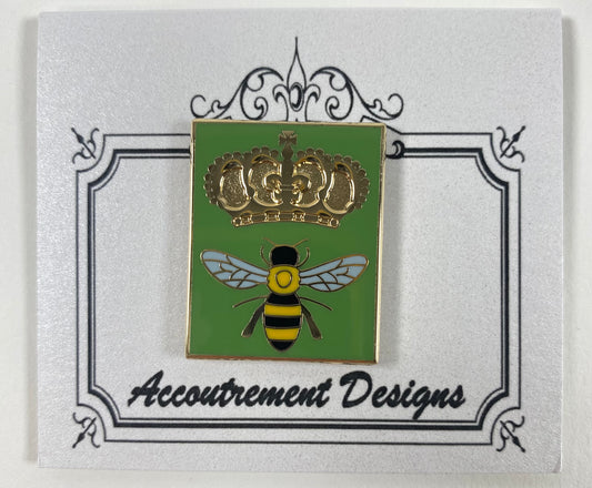 Queen Bee Green Needleminder