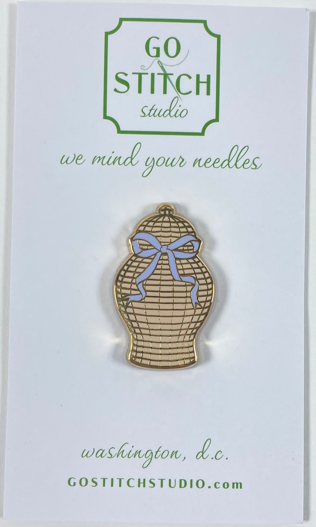 Rattan Ginger Jar Needle Minder